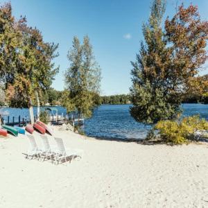 Crescent Lake Inn And Suites Wolfeboro Exterior photo